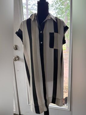 Kori America striped short sleeve dress size M